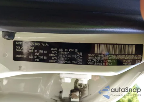 2016 Fiat 500X Lounge z USA, uszkodzony, nr VIN ZFBCFYDT9GP445310